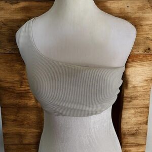 Lululemon Ribbed Nulu Asymmetrical‎ Yoga Bra 8